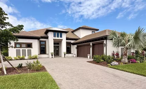 9463 Tequila Sunrise Dr, Sarasota, FL 34241