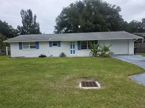 408 Pinewood Ave, Nokomis, FL 34275