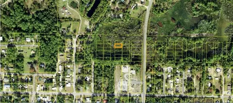 1310 NW 1st St, Carrabelle, FL 32322