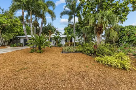 2605 Botany Ave, Sarasota, FL 34239