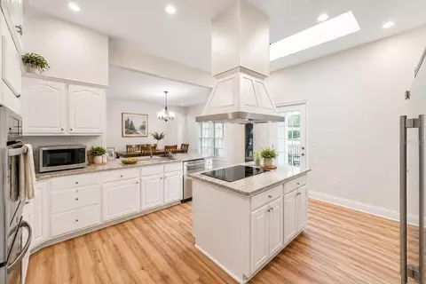 Kitchen - 9502 59th Ave E, Bradenton, FL 34202 photo 1 of 4