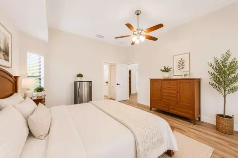 Bedroom - 9502 59th Ave E, Bradenton, FL 34202 photo 6 of 7