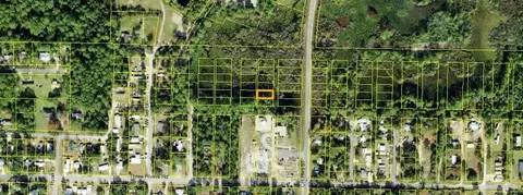 1303 Copesetic St, Carrabelle, FL 32322
