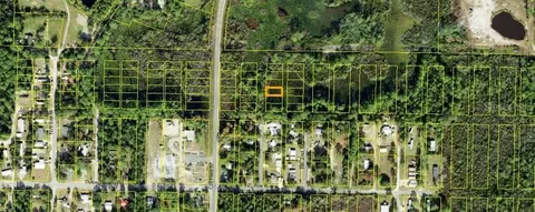 1306 NE 1st St, Carrabelle, FL 32322