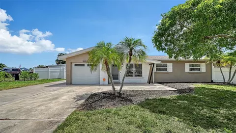 3681 Stokes Dr, Sarasota, FL 34232