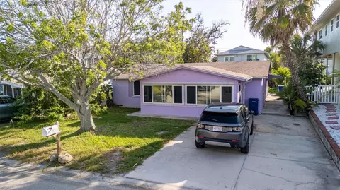 2404 Avenue A, Bradenton Beach, FL 34217