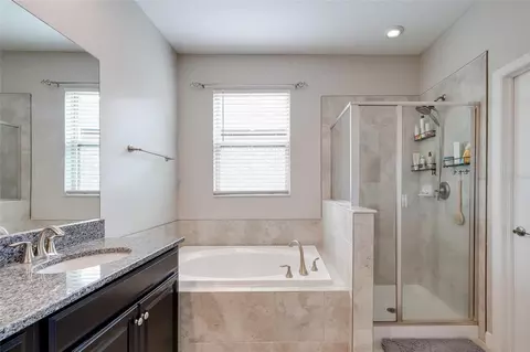 Bath - 9646 Ivory Dr, Ruskin, FL 33573 photo 3 of 4