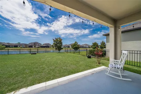 Exterior - 9646 Ivory Dr, Ruskin, FL 33573 photo 5 of 11