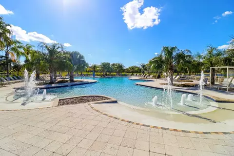 Exterior - 9646 Ivory Dr, Ruskin, FL 33573 photo 10 of 11