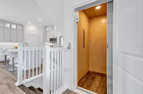 Entry Way - 3027 Bermuda Sloop Cir, Ruskin, FL 33570 photo 1 of 1