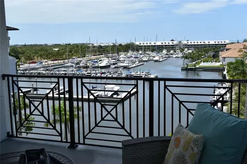 View/Area - 3027 Bermuda Sloop Cir, Ruskin, FL 33570 photo 3 of 13