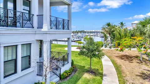 Exterior - 3027 Bermuda Sloop Cir, Ruskin, FL 33570 photo 12 of 12