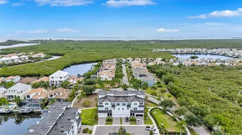View/Area - 3027 Bermuda Sloop Cir, Ruskin, FL 33570 photo 7 of 13