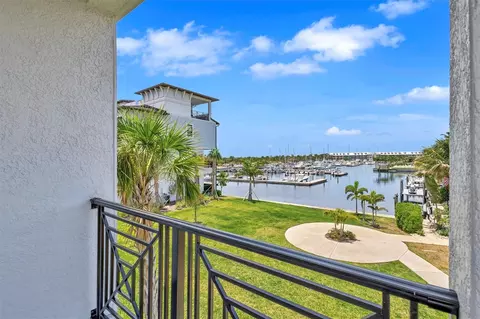 View/Area - 3027 Bermuda Sloop Cir, Ruskin, FL 33570 photo 1 of 13