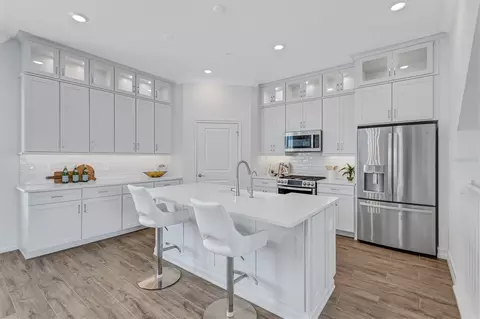 Kitchen - 3027 Bermuda Sloop Cir, Ruskin, FL 33570 photo 1 of 3