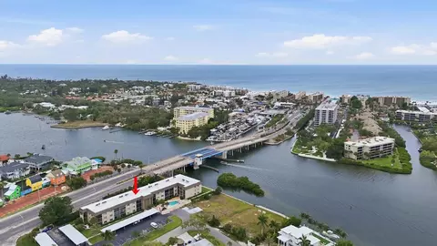 6470 Hollywood Blvd #208, Sarasota, FL 34231