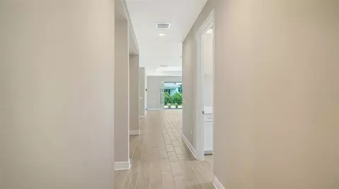 Entry Way - 10026 Cross River Trl, Parrish, FL 34219 photo 1 of 5