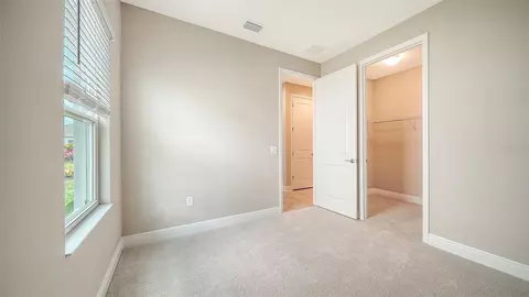 Bedroom - 10026 Cross River Trl, Parrish, FL 34219 photo 5 of 7