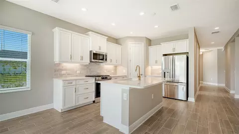 Kitchen - 10026 Cross River Trl, Parrish, FL 34219 photo 1 of 4
