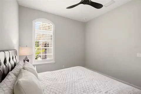 Bedroom - 7908 Matera Ct, Bradenton, FL 34202 photo 5 of 9