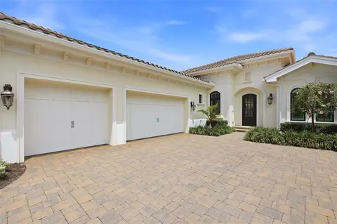 Exterior - 7908 Matera Ct, Bradenton, FL 34202 photo 5 of 20