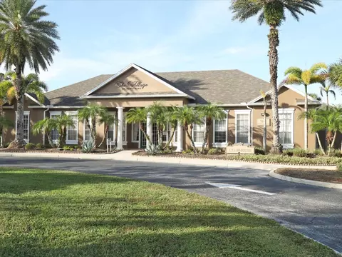 Exterior - 8933 Manor Loop #105, Bradenton, FL 34202 photo 6 of 10