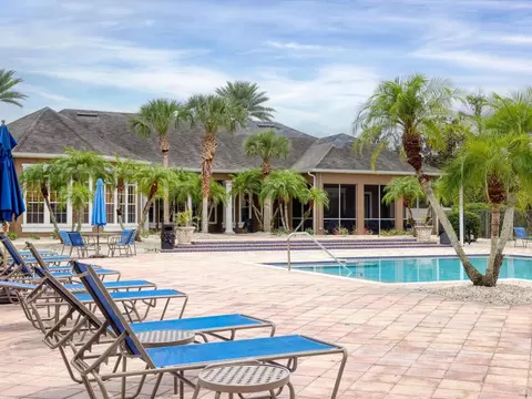 Exterior - 8933 Manor Loop #105, Bradenton, FL 34202 photo 7 of 10