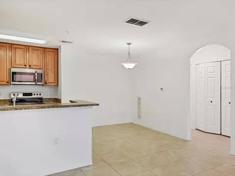 Dining - 8933 Manor Loop #105, Bradenton, FL 34202 photo 1 of 2