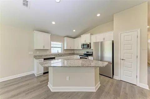 Kitchen - 9421 43rd Ct E, Parrish, FL 34219 photo 2 of 3