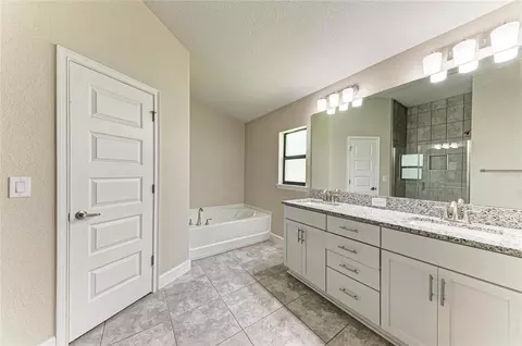 Bath - 9421 43rd Ct E, Parrish, FL 34219 photo 1 of 3
