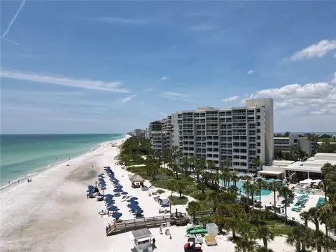 210 Sands Point Rd #2402, Longboat Key, FL 34228