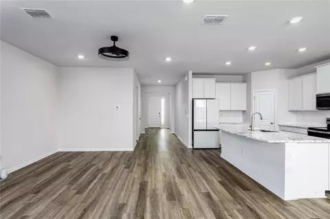 Living - 10622 Eustis Dr, Parrish, FL 34219 photo 2 of 3
