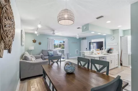Dining - 207 71st St #E, Holmes Beach, FL 34217 photo 1 of 2