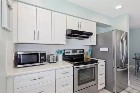 Kitchen - 207 71st St #E, Holmes Beach, FL 34217 photo 4 of 4