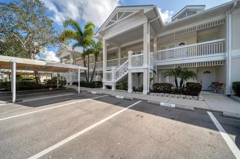 3401 54th Dr W #202, Bradenton, FL 34210