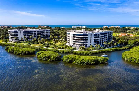 2020 Harbourside Dr #457, Longboat Key, FL 34228