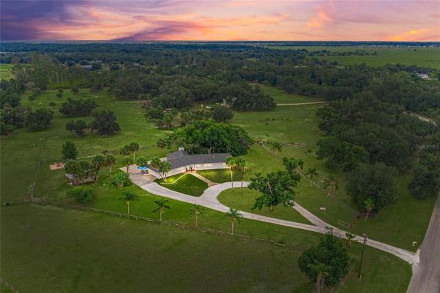 5240 Myakka Valley Trl, Sarasota, FL 34241