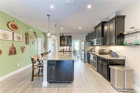Kitchen - 5914 113th Ter E, Parrish, FL 34219 photo 4 of 7