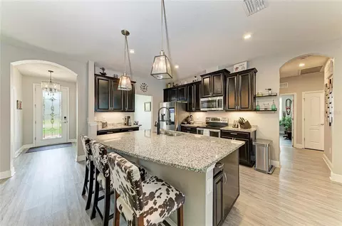 Kitchen - 5914 113th Ter E, Parrish, FL 34219 photo 2 of 7