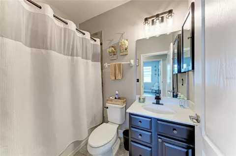 Bath - 5914 113th Ter E, Parrish, FL 34219 photo 5 of 5