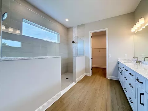 Bath - 12422 Stonegate Trl, Parrish, FL 34219 photo 3 of 8
