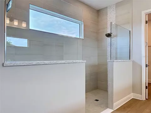 Bath - 12422 Stonegate Trl, Parrish, FL 34219 photo 4 of 8