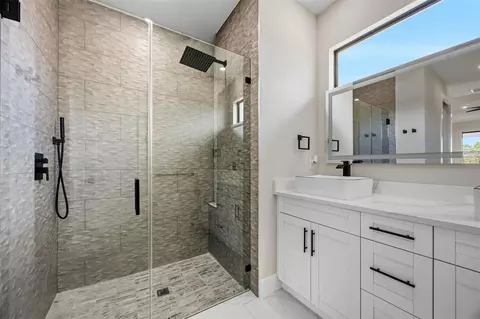 Bath - 90 Brig Cir S, Placida, FL 33946 photo 2 of 3