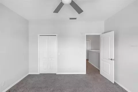 Bedroom - 4705 78th Ct E, Bradenton, FL 34203 photo 6 of 8