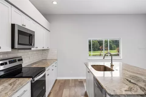 Kitchen - 4705 78th Ct E, Bradenton, FL 34203 photo 3 of 3