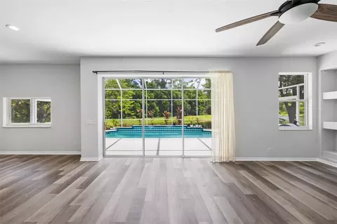 Living - 4705 78th Ct E, Bradenton, FL 34203 photo 3 of 5
