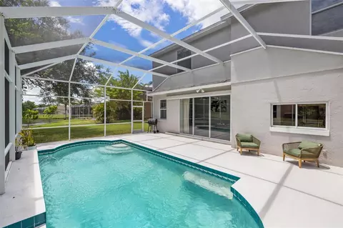 Exterior - 4705 78th Ct E, Bradenton, FL 34203 photo 5 of 8