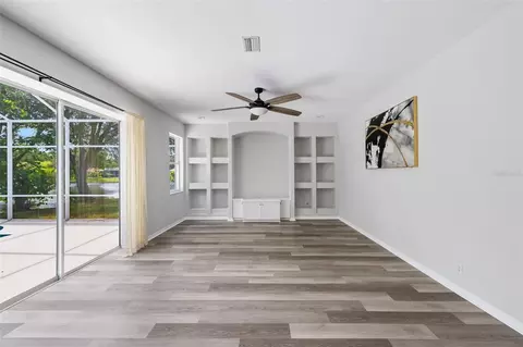 Living - 4705 78th Ct E, Bradenton, FL 34203 photo 5 of 5