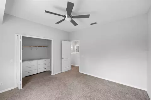 Bedroom - 4705 78th Ct E, Bradenton, FL 34203 photo 8 of 8
