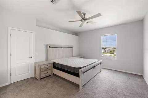 Bedroom - 4705 78th Ct E, Bradenton, FL 34203 photo 2 of 8